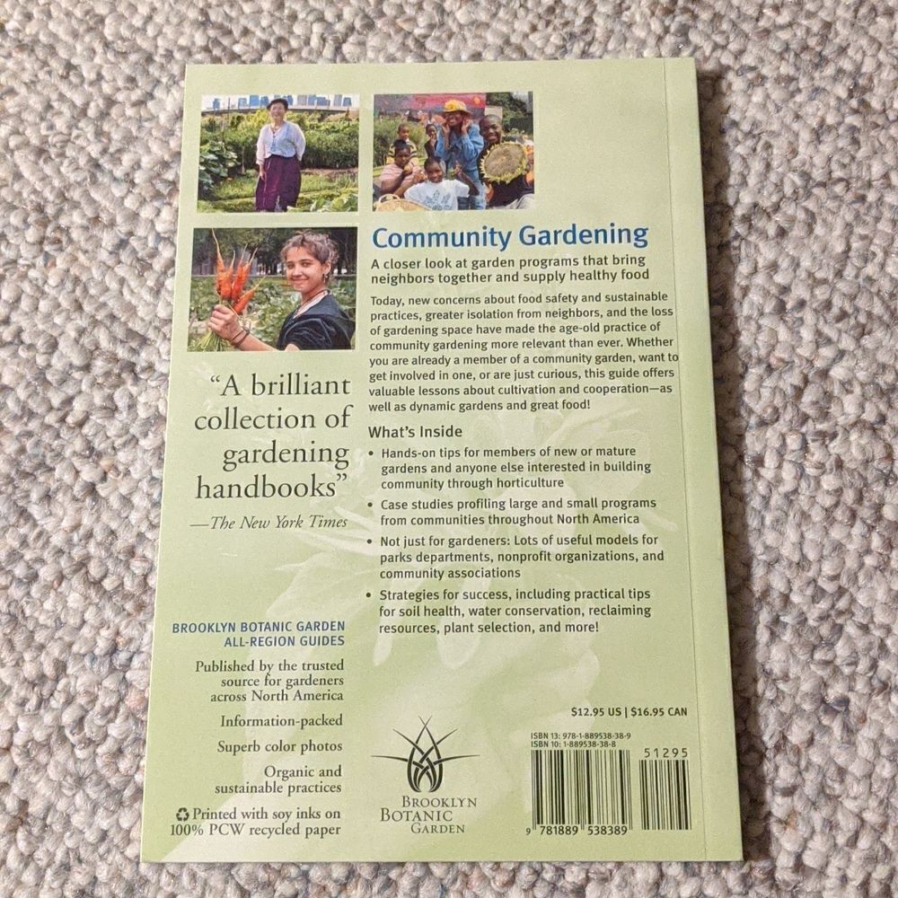 ‎Community Gardening (Brooklyn Botanic Garden AIl-Region Guide) Book, Paperback - Picture 2 of 4